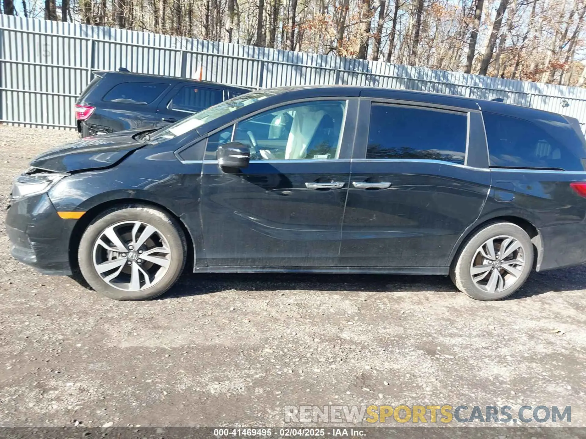 14 Photograph of a damaged car 5FNRL6H89RB042354 HONDA ODYSSEY 2024