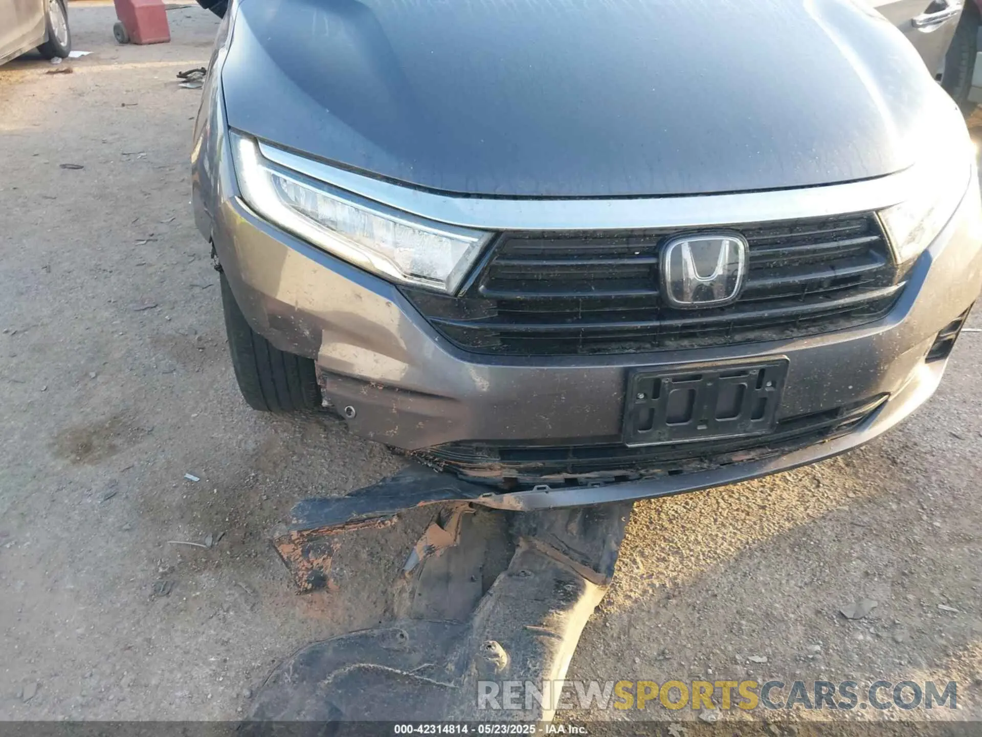 6 Photograph of a damaged car 5FNRL6H93RB023047 HONDA ODYSSEY 2024