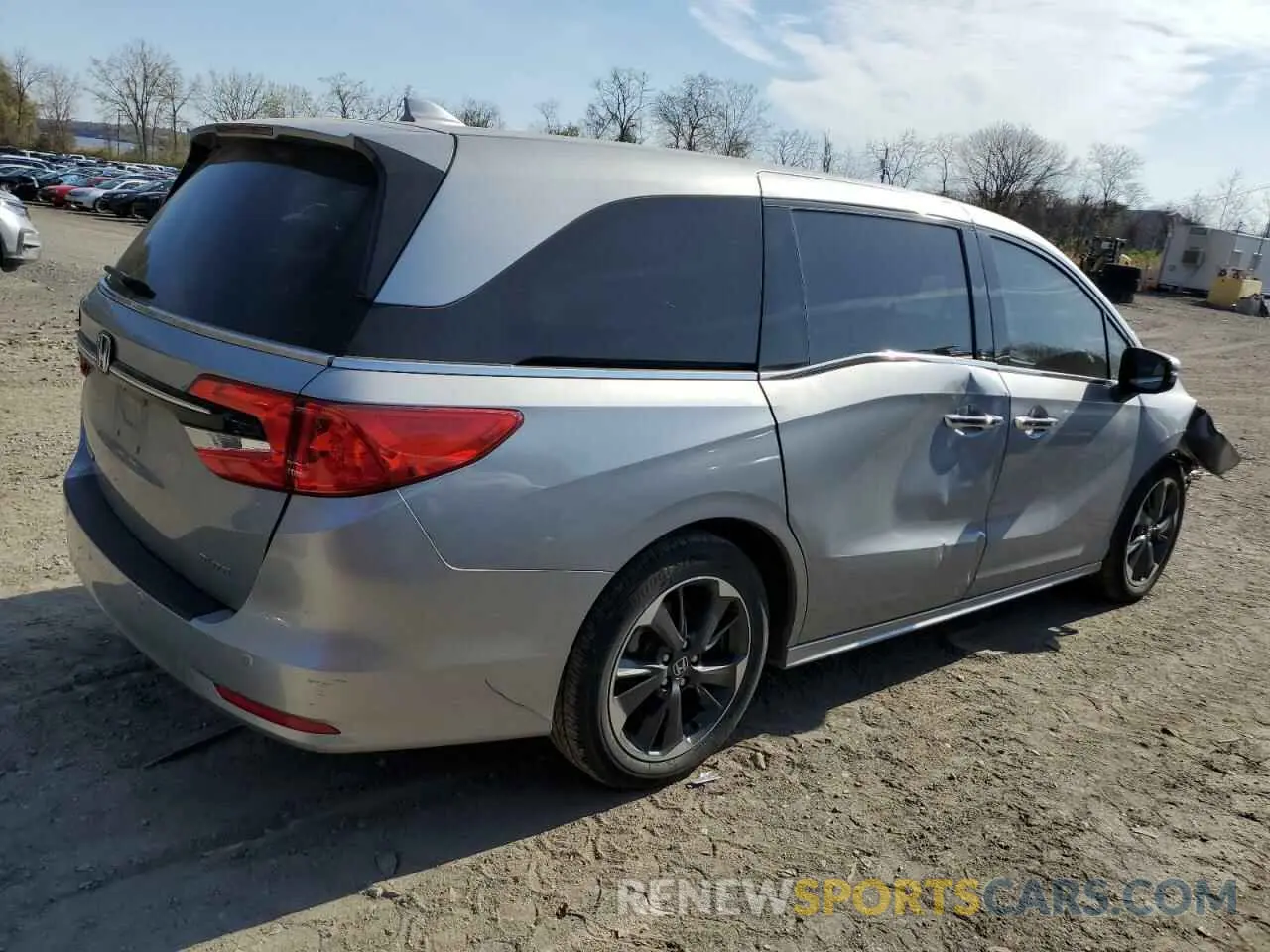 3 Photograph of a damaged car 5FNRL6H94RB002031 HONDA ODYSSEY 2024