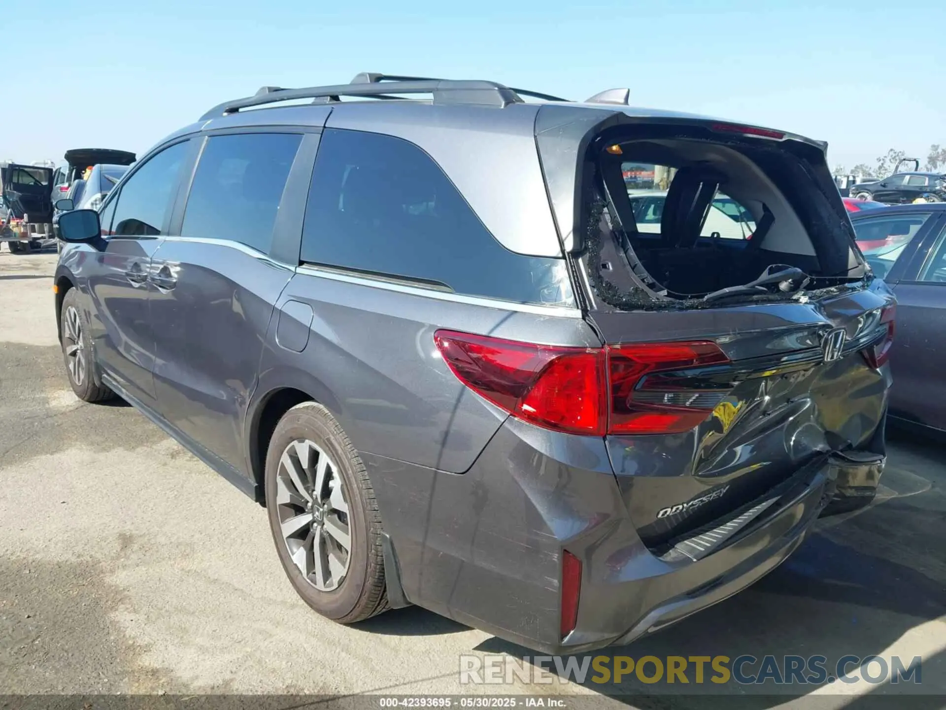 3 Photograph of a damaged car 5FNRL6H66SB037083 HONDA ODYSSEY 2025