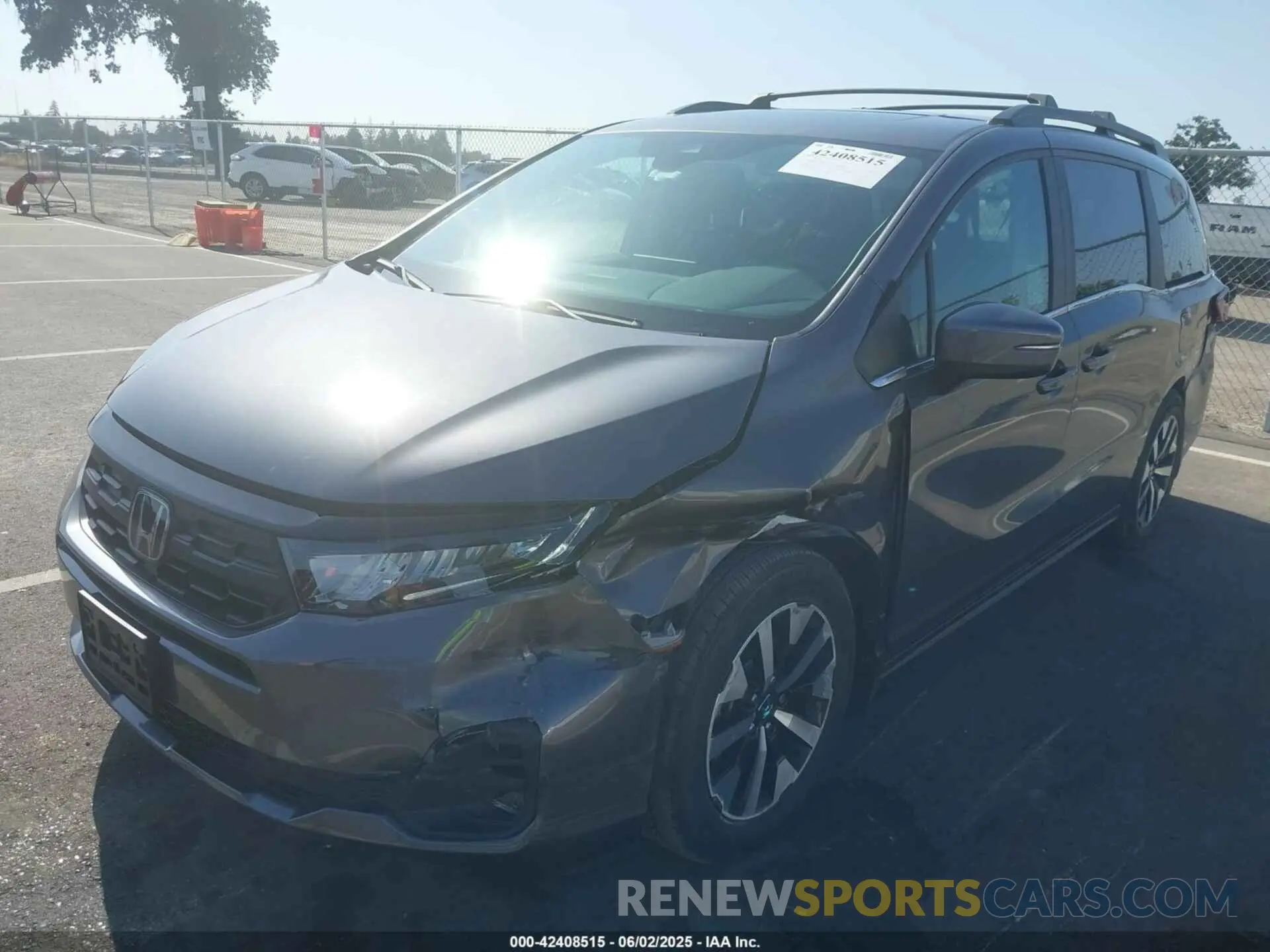 2 Photograph of a damaged car 5FNRL6H69SB032086 HONDA ODYSSEY 2025