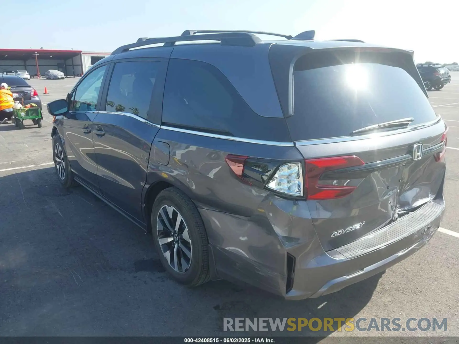 3 Photograph of a damaged car 5FNRL6H69SB032086 HONDA ODYSSEY 2025