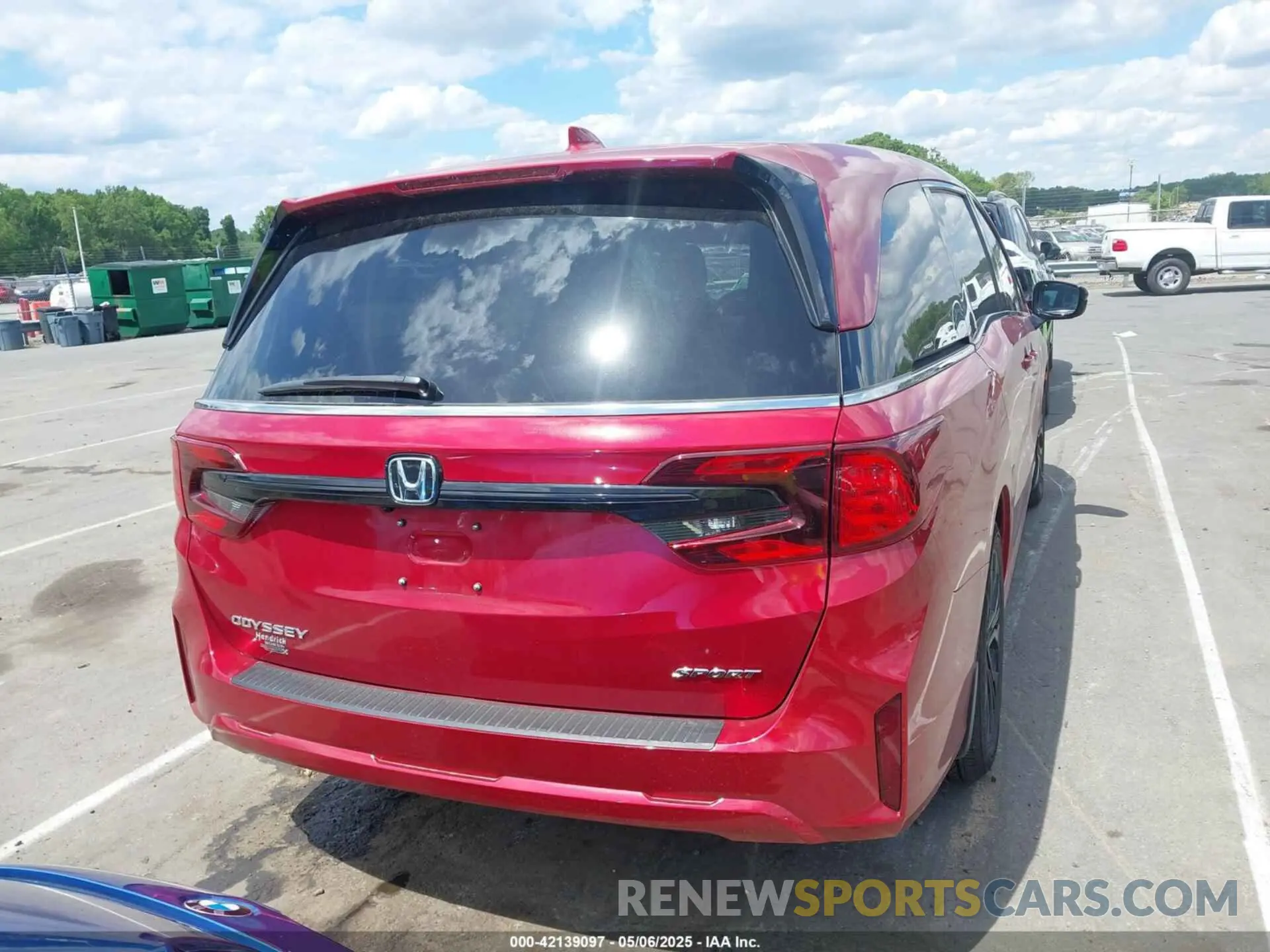 16 Photograph of a damaged car 5FNRL6H71SB038036 HONDA ODYSSEY 2025
