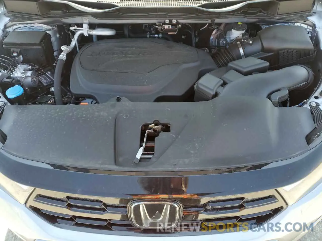 12 Photograph of a damaged car 5FNRL6H82SB025708 HONDA ODYSSEY 2025