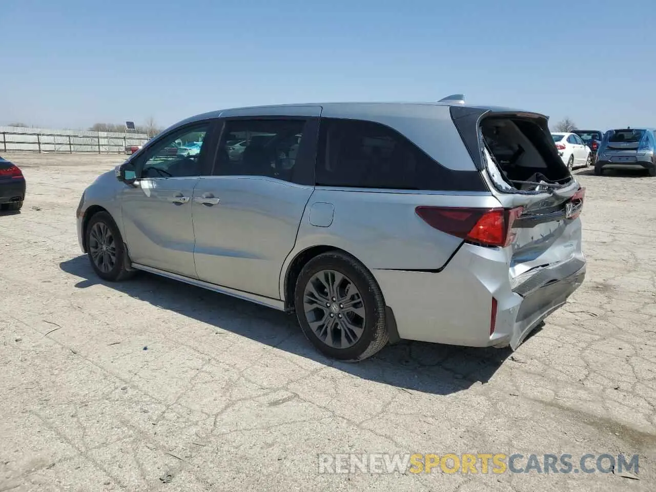 2 Photograph of a damaged car 5FNRL6H82SB025708 HONDA ODYSSEY 2025