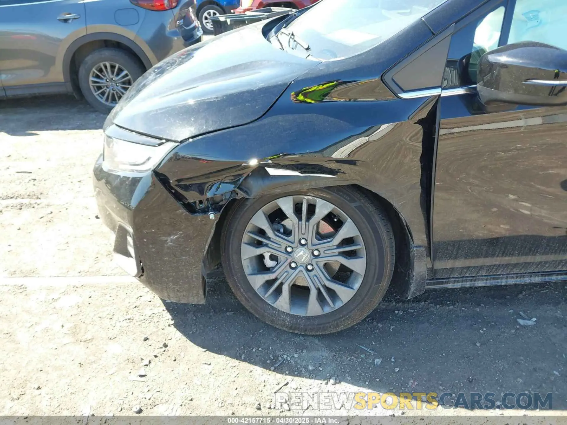 6 Photograph of a damaged car 5FNRL6H84SB001927 HONDA ODYSSEY 2025