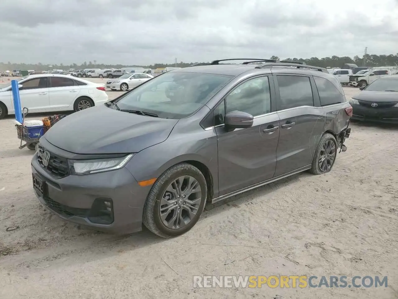 1 Photograph of a damaged car 5FNRL6H86SB011746 HONDA ODYSSEY 2025