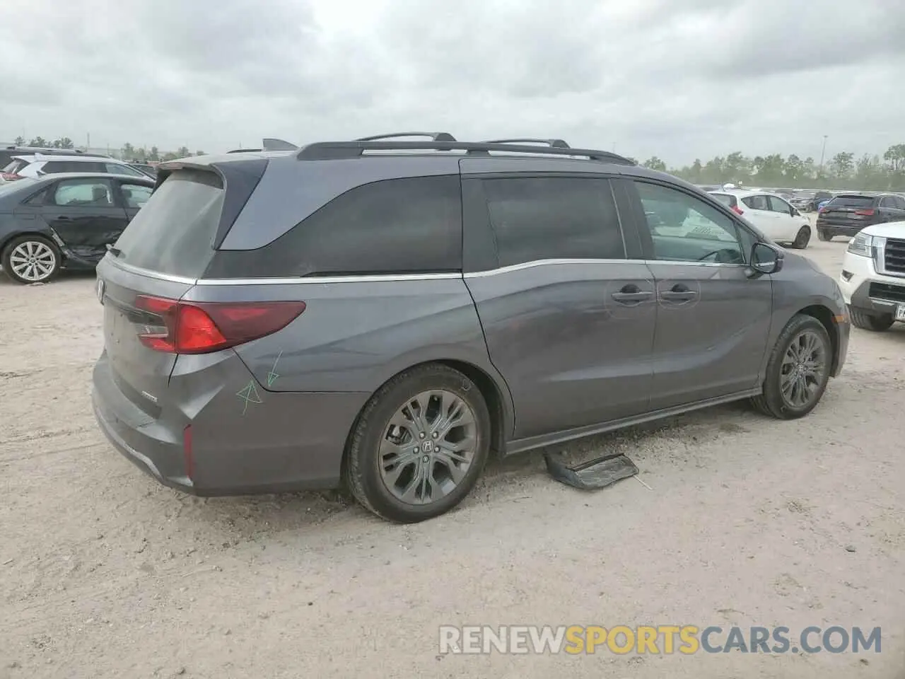 3 Photograph of a damaged car 5FNRL6H86SB011746 HONDA ODYSSEY 2025
