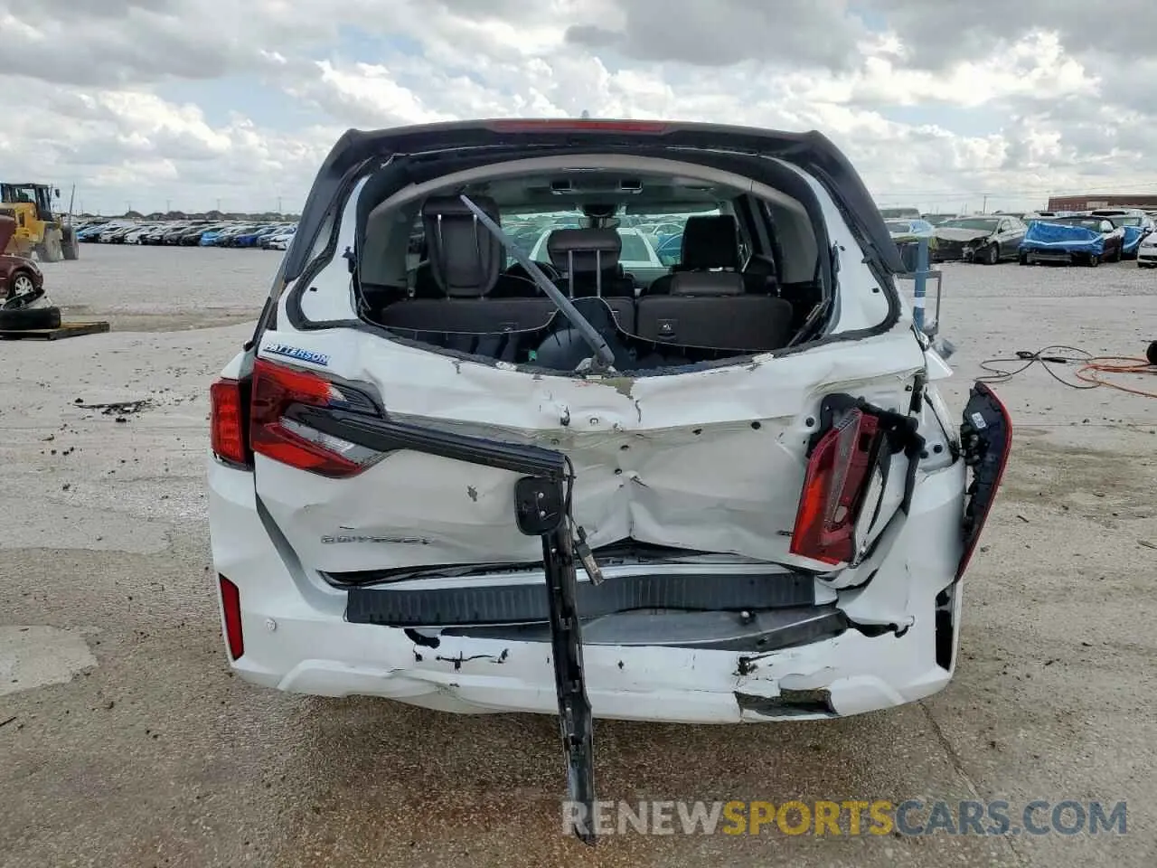 6 Photograph of a damaged car 5FNRL6H88SB001428 HONDA ODYSSEY 2025