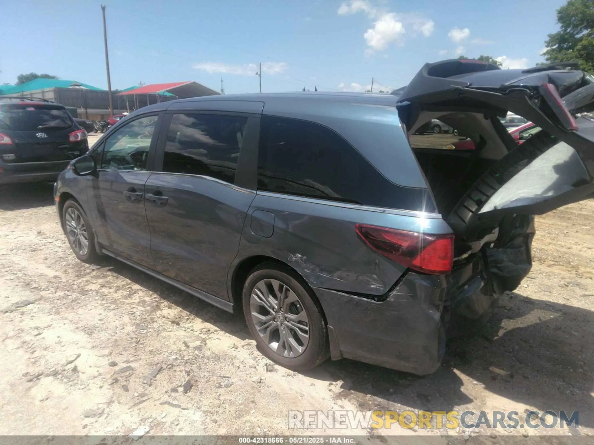 3 Photograph of a damaged car 5FNRL6H88SB046708 HONDA ODYSSEY 2025