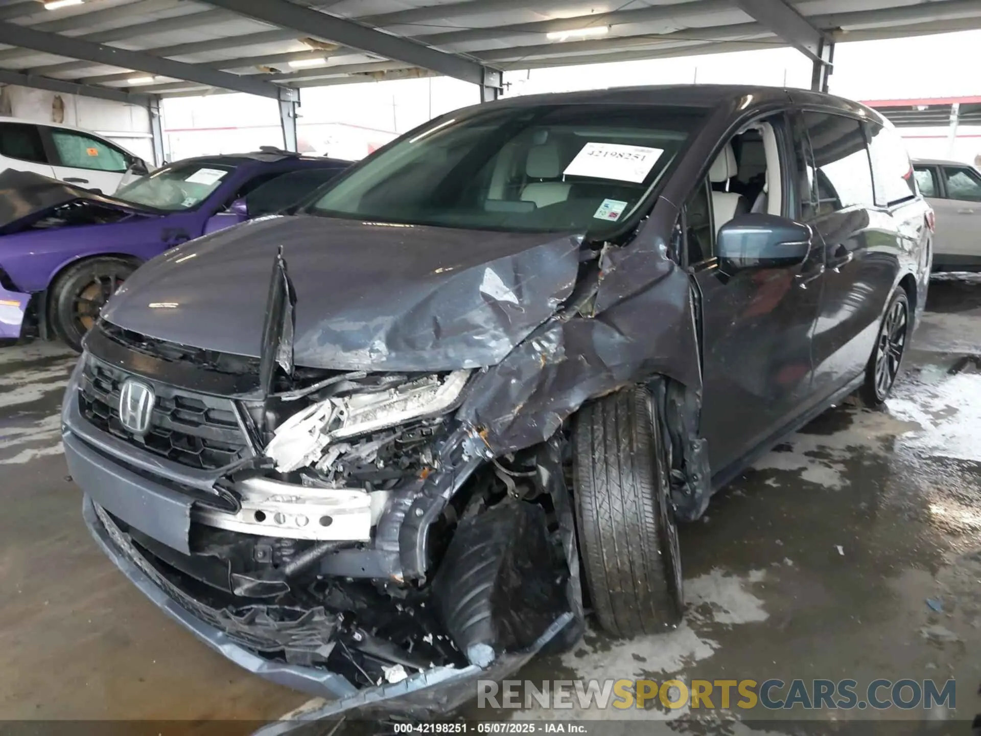 2 Photograph of a damaged car 5FNRL6H91SB015017 HONDA ODYSSEY 2025