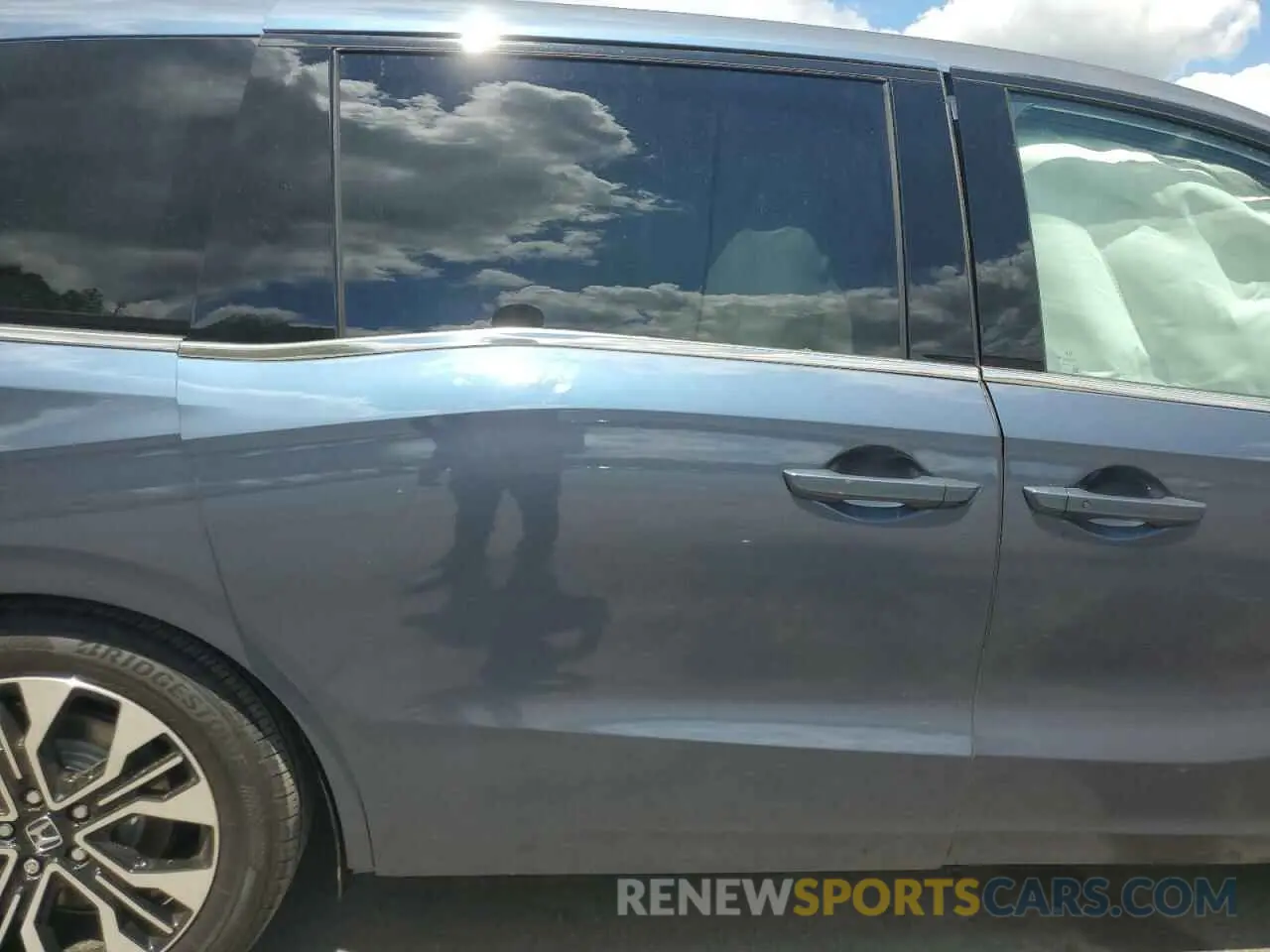 11 Photograph of a damaged car 5FNRL6H96SB053794 HONDA ODYSSEY 2025