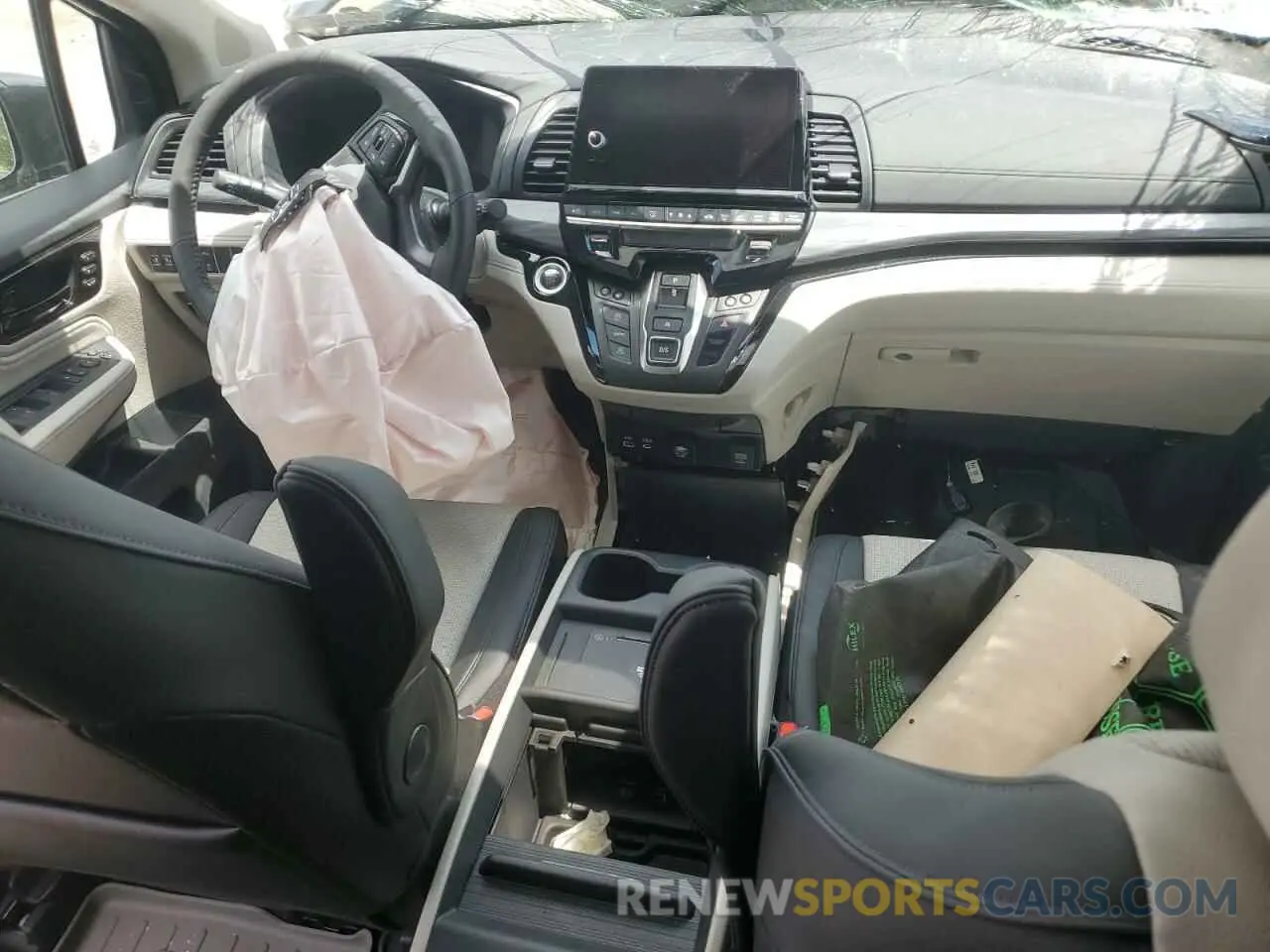 8 Photograph of a damaged car 5FNRL6H96SB053794 HONDA ODYSSEY 2025