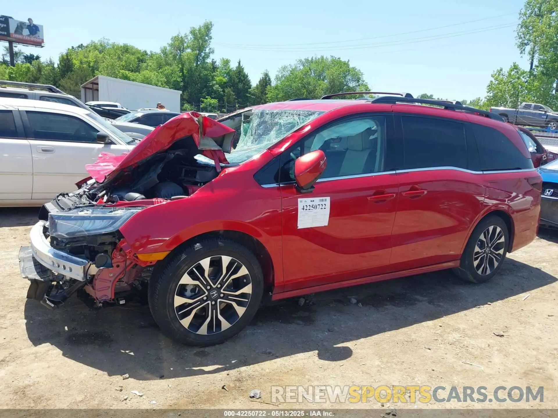 13 Photograph of a damaged car 5FNRL6H98SB009344 HONDA ODYSSEY 2025