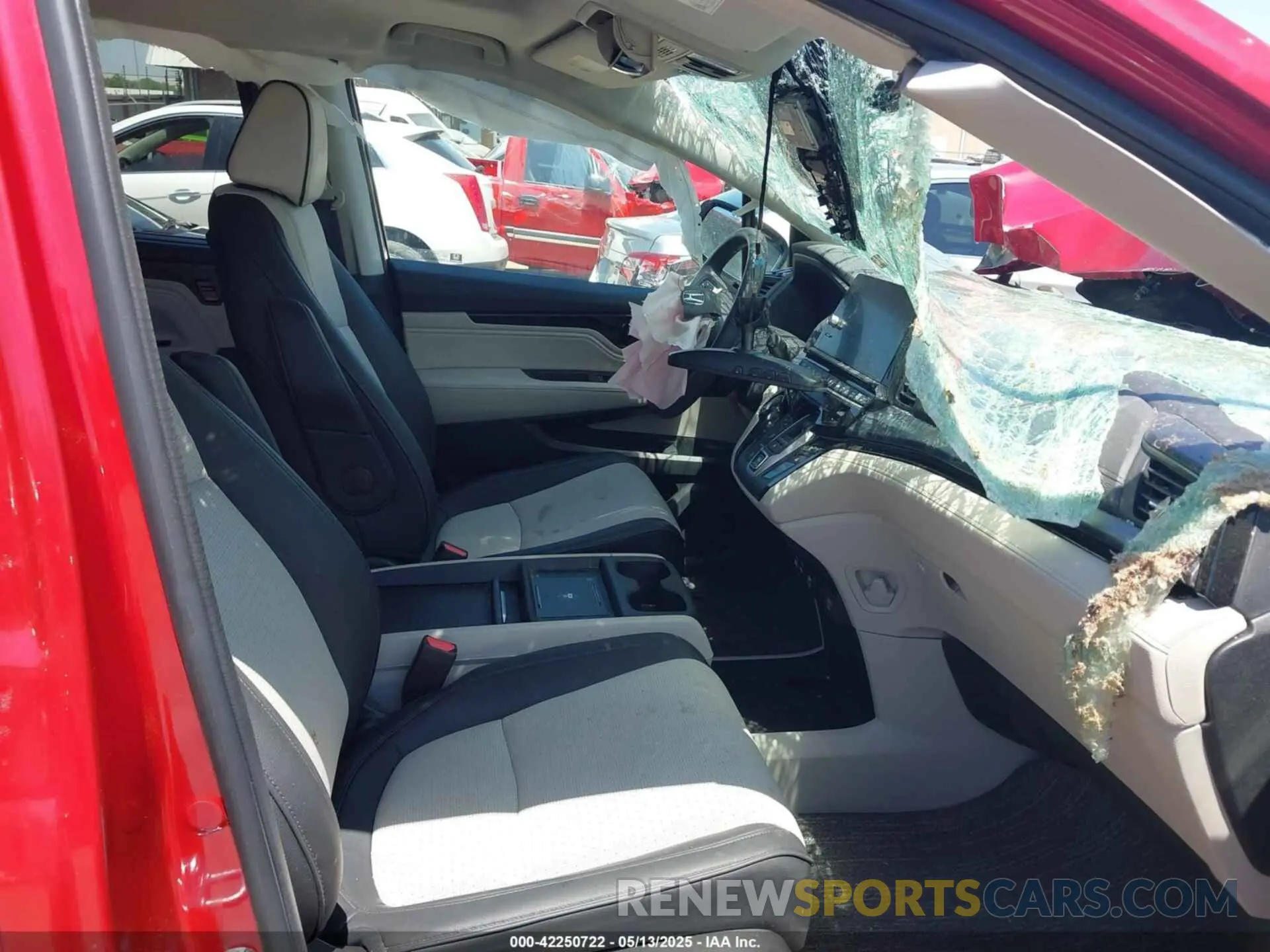 5 Photograph of a damaged car 5FNRL6H98SB009344 HONDA ODYSSEY 2025