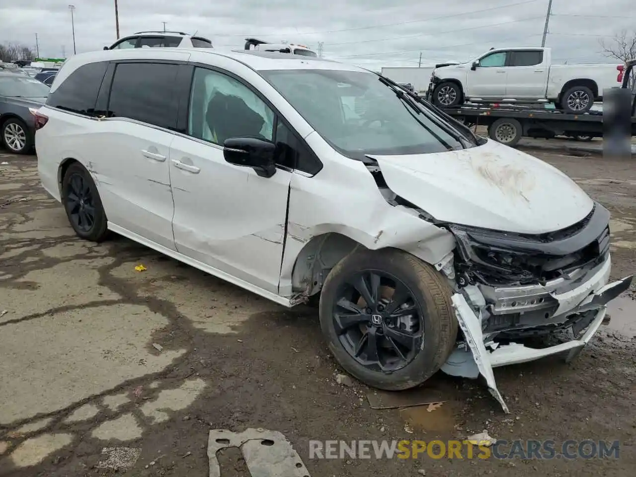 4 Photograph of a damaged car 5FNRL6H75PB076828 HONDA ODYSSEY SP 2023