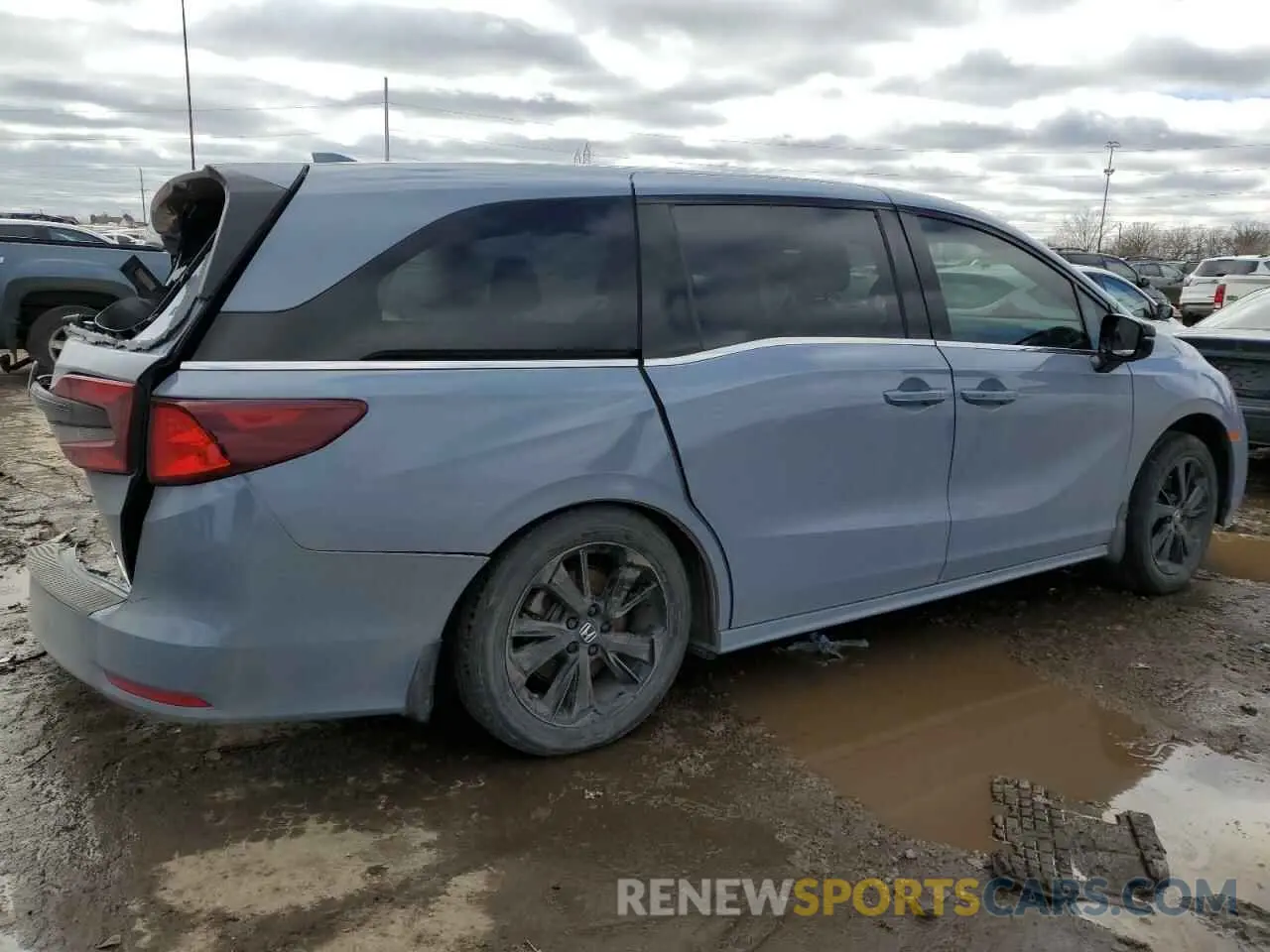 3 Photograph of a damaged car 5FNRL6H76PB052523 HONDA ODYSSEY SP 2023
