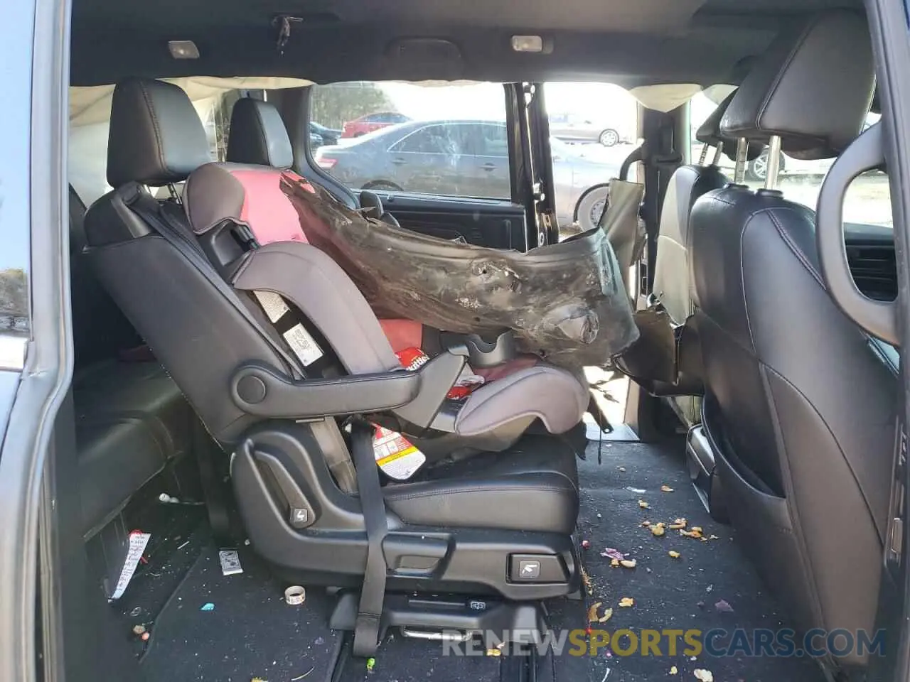 11 Photograph of a damaged car 5FNRL6H76PB068284 HONDA ODYSSEY SP 2023