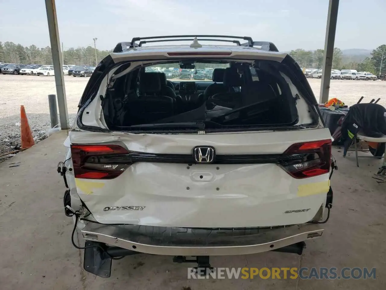 6 Photograph of a damaged car 5FNRL6H79PB039118 HONDA ODYSSEY SP 2023