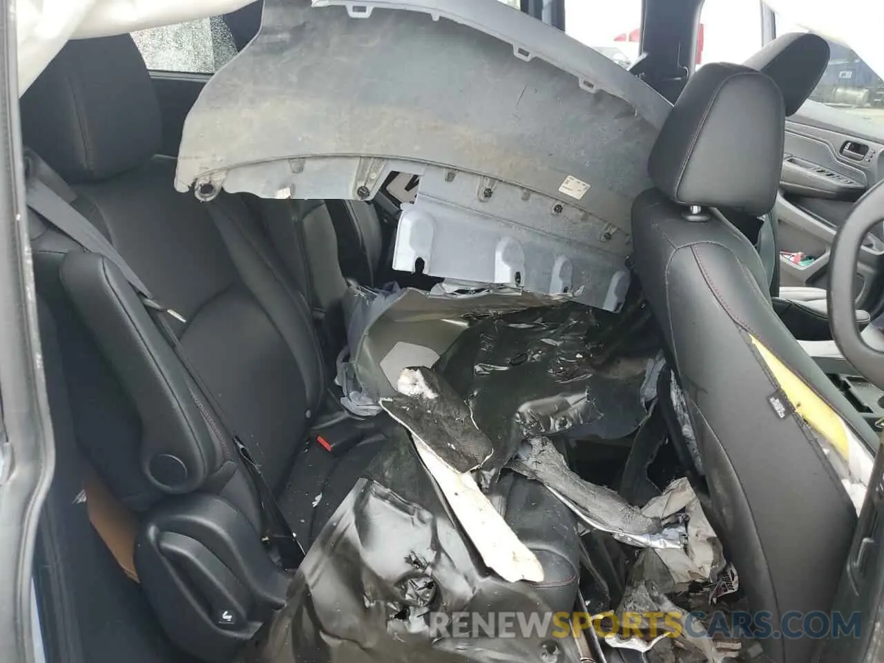 12 Photograph of a damaged car 5FNRL6H75RB065699 HONDA ODYSSEY SP 2024