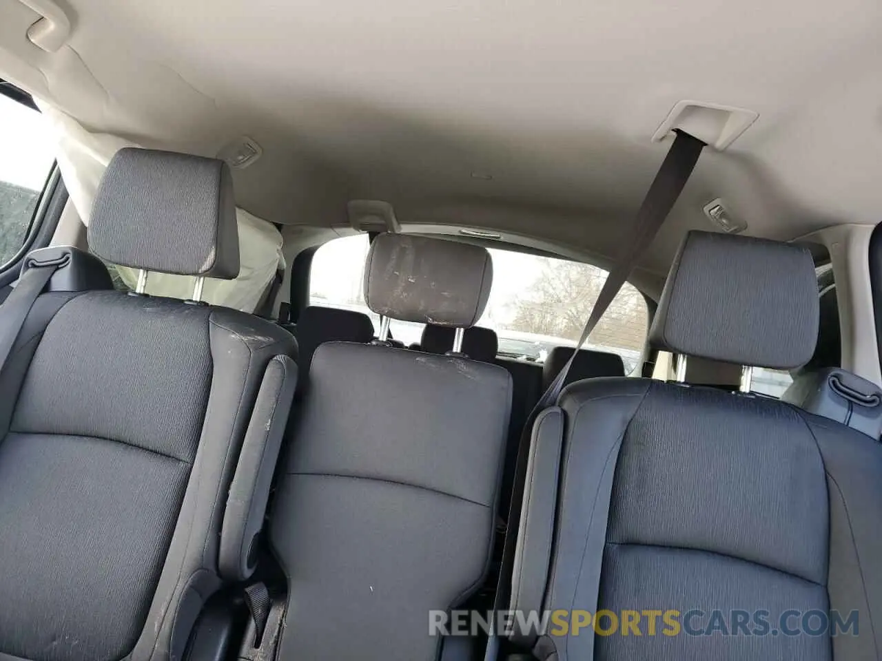 10 Photograph of a damaged car 5FNRL6H46SB500158 HONDA ODYSSEY SP 2025