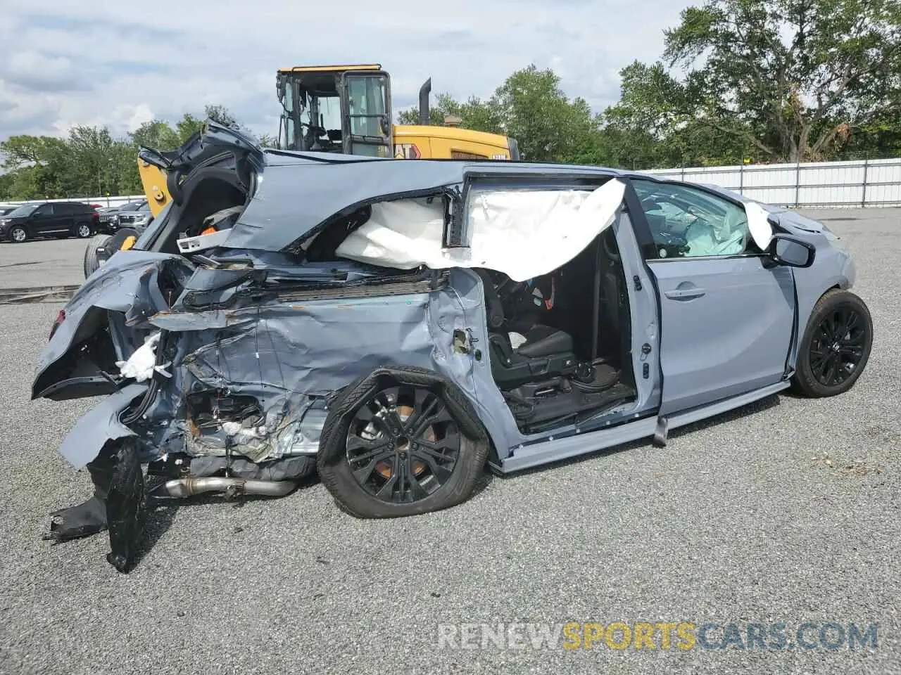 3 Photograph of a damaged car 5FNRL6H70SB051358 HONDA ODYSSEY SP 2025