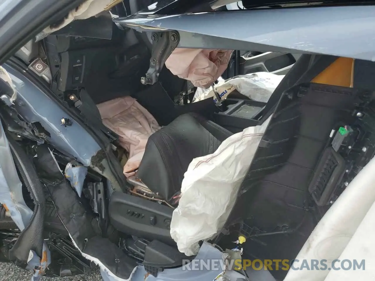 8 Photograph of a damaged car 5FNRL6H70SB051358 HONDA ODYSSEY SP 2025