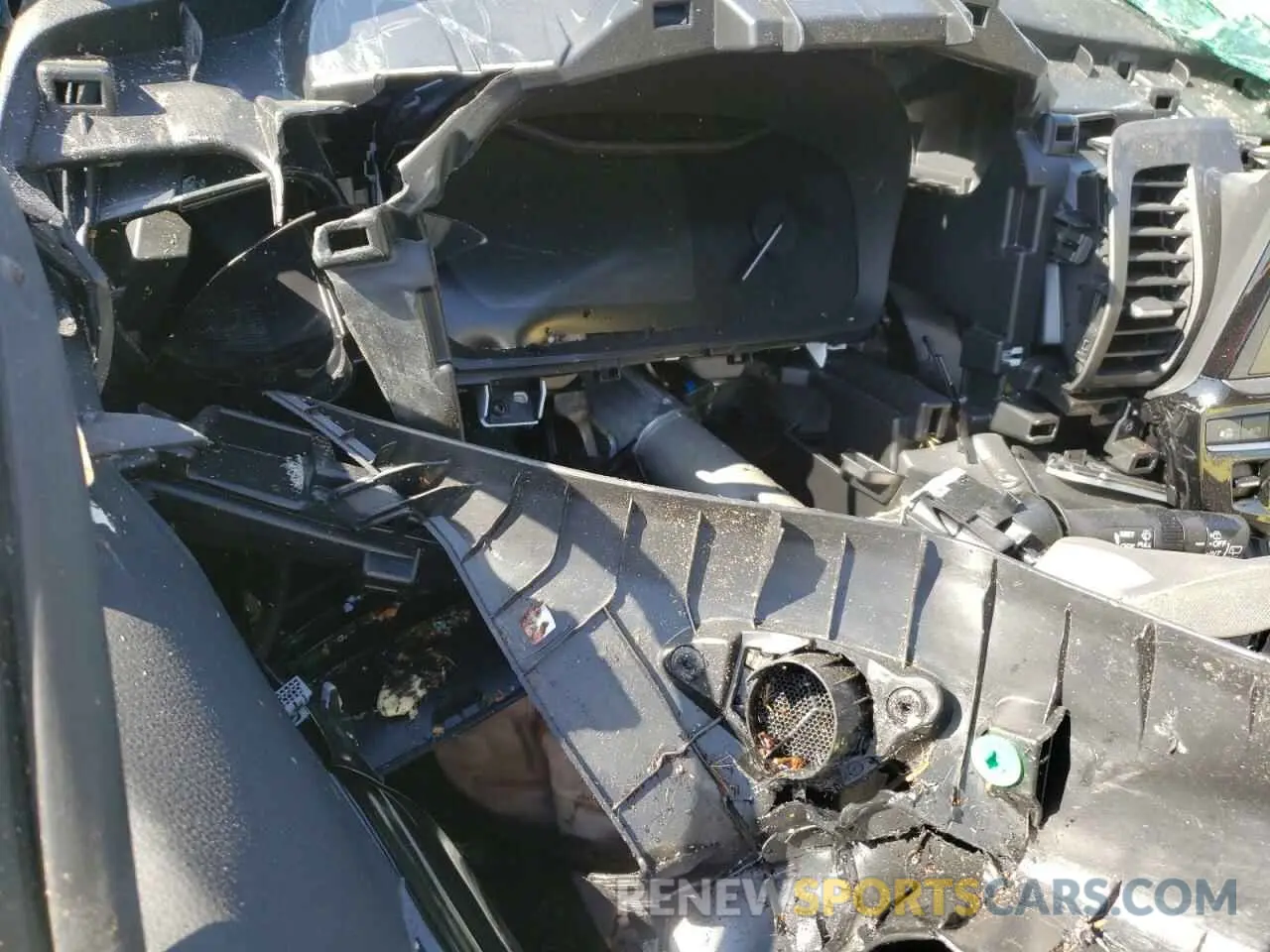 9 Photograph of a damaged car 5FNRL6H78SB023145 HONDA ODYSSEY SP 2025