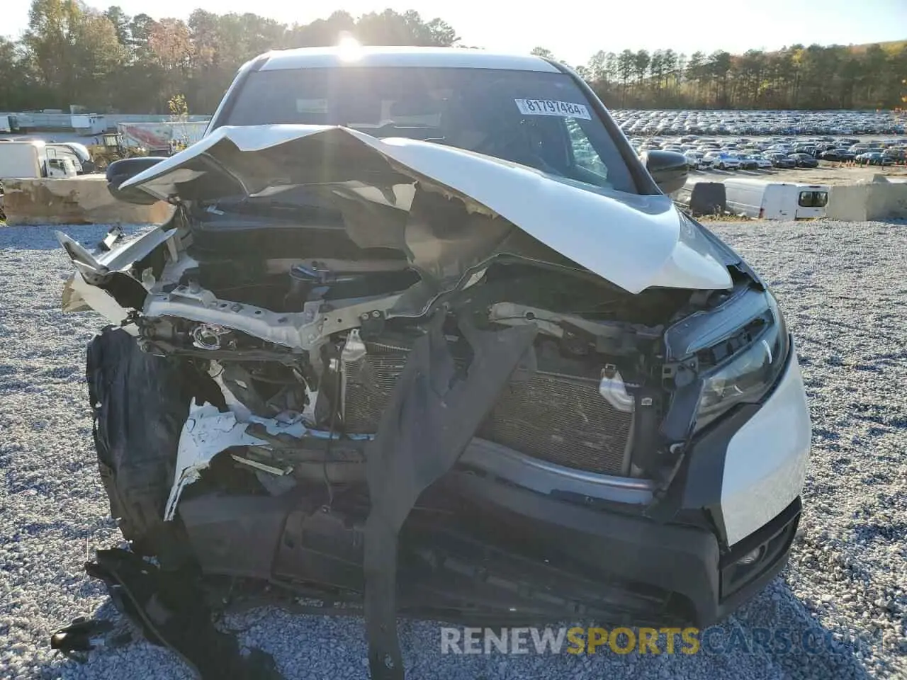 5 Photograph of a damaged car 5FNYF7H20KB004246 HONDA PASSPORT 2019