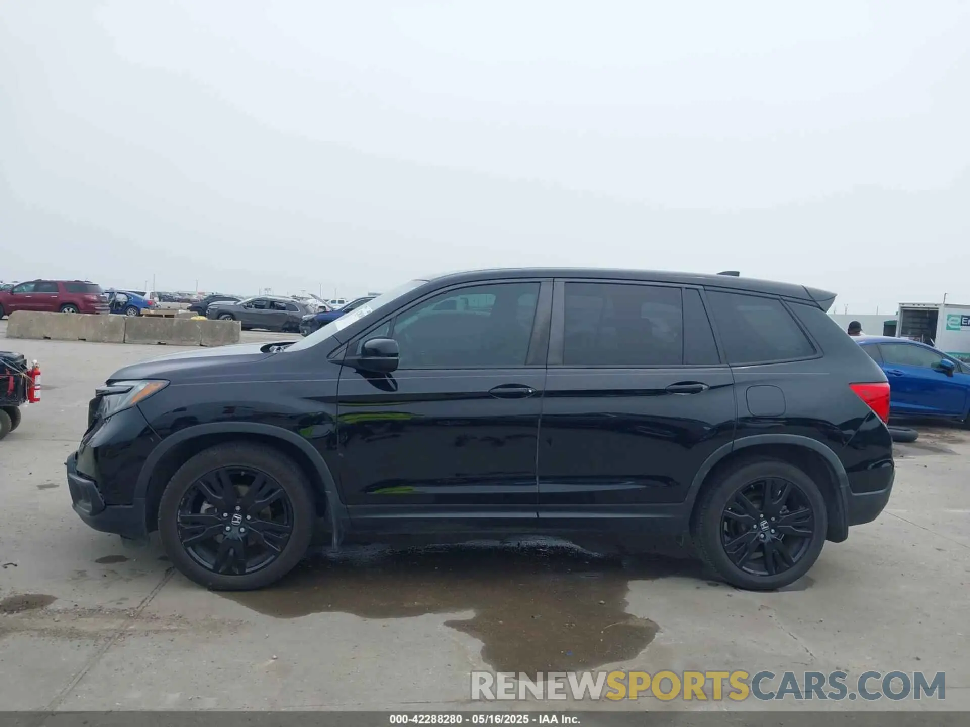 15 Photograph of a damaged car 5FNYF7H25KB008597 HONDA PASSPORT 2019