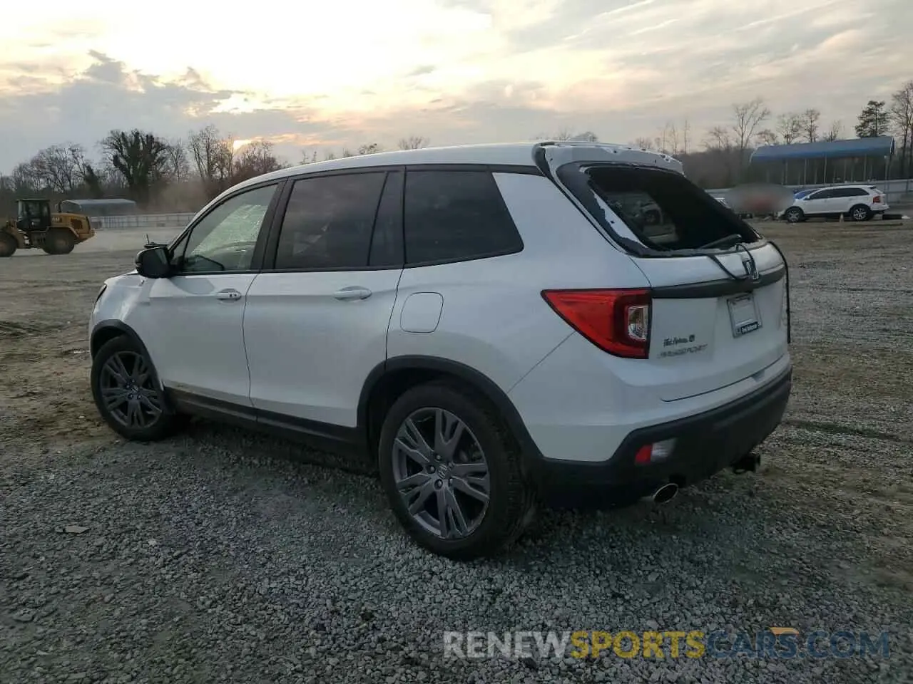 2 Photograph of a damaged car 5FNYF7H52KB009328 HONDA PASSPORT 2019