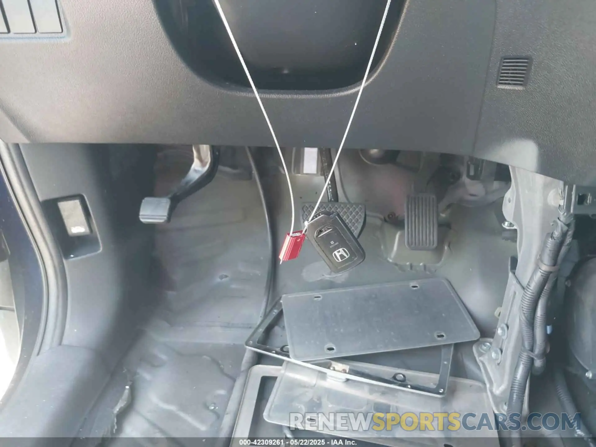 11 Photograph of a damaged car 5FNYF7H56KB005007 HONDA PASSPORT 2019