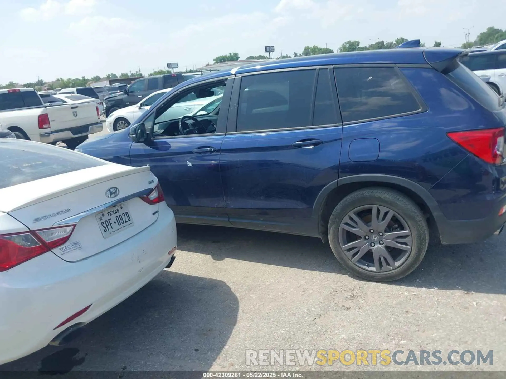 14 Photograph of a damaged car 5FNYF7H56KB005007 HONDA PASSPORT 2019