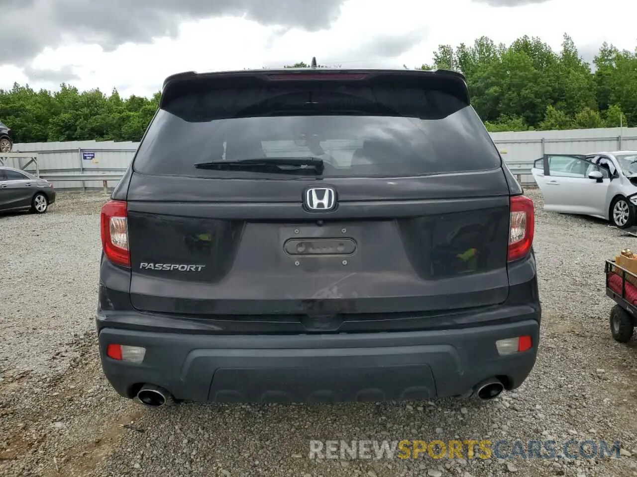 6 Photograph of a damaged car 5FNYF7H56KB007436 HONDA PASSPORT 2019