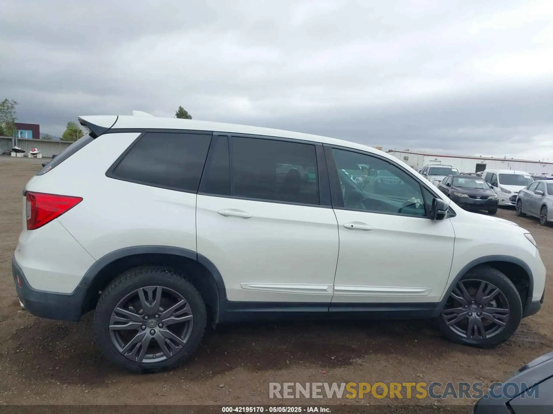 13 Photograph of a damaged car 5FNYF7H57KB002844 HONDA PASSPORT 2019