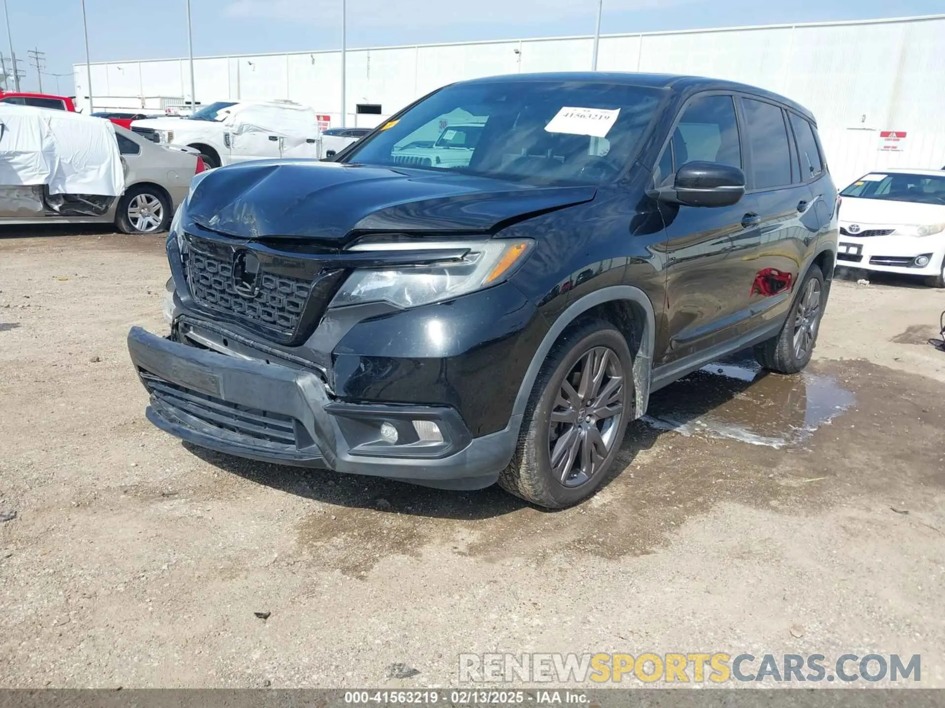 2 Photograph of a damaged car 5FNYF7H59KB003011 HONDA PASSPORT 2019
