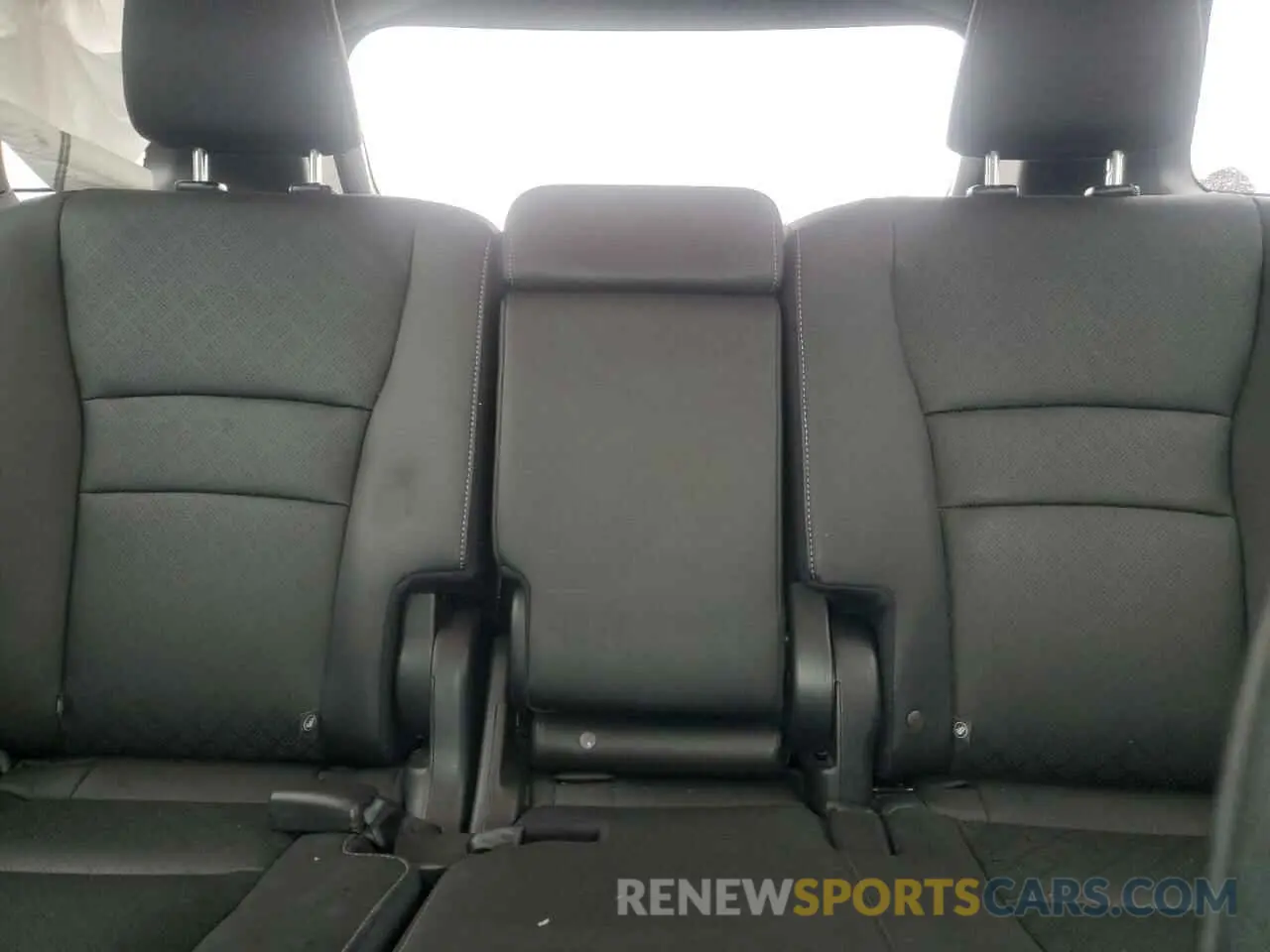 10 Photograph of a damaged car 5FNYF7H5XKB010436 HONDA PASSPORT 2019