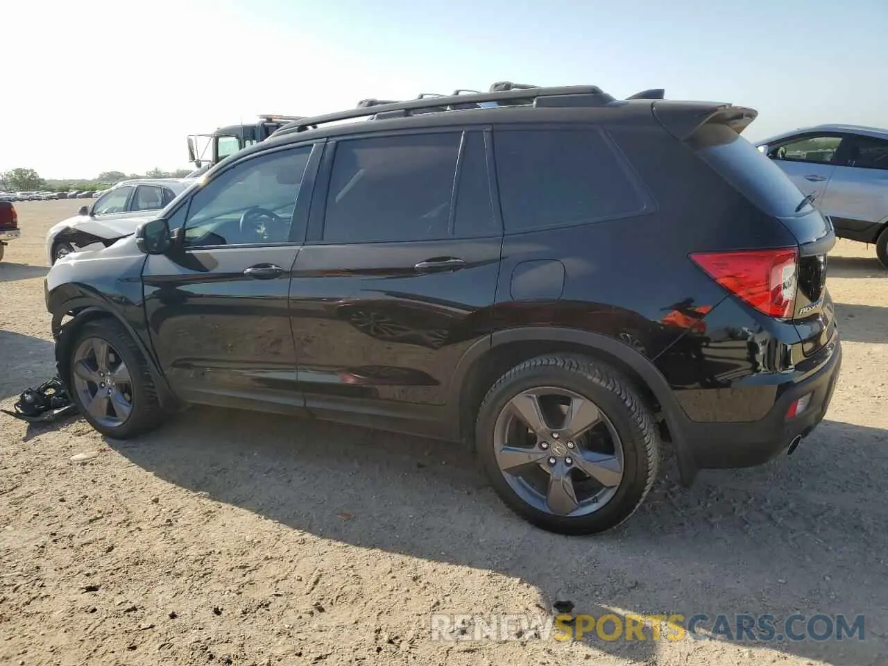 2 Photograph of a damaged car 5FNYF7H94KB002027 HONDA PASSPORT 2019