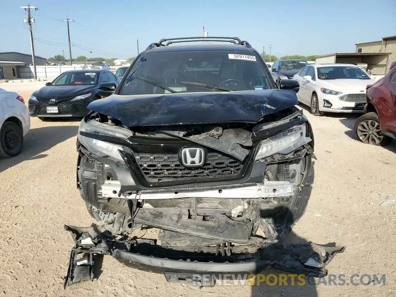 5 Photograph of a damaged car 5FNYF7H94KB002027 HONDA PASSPORT 2019