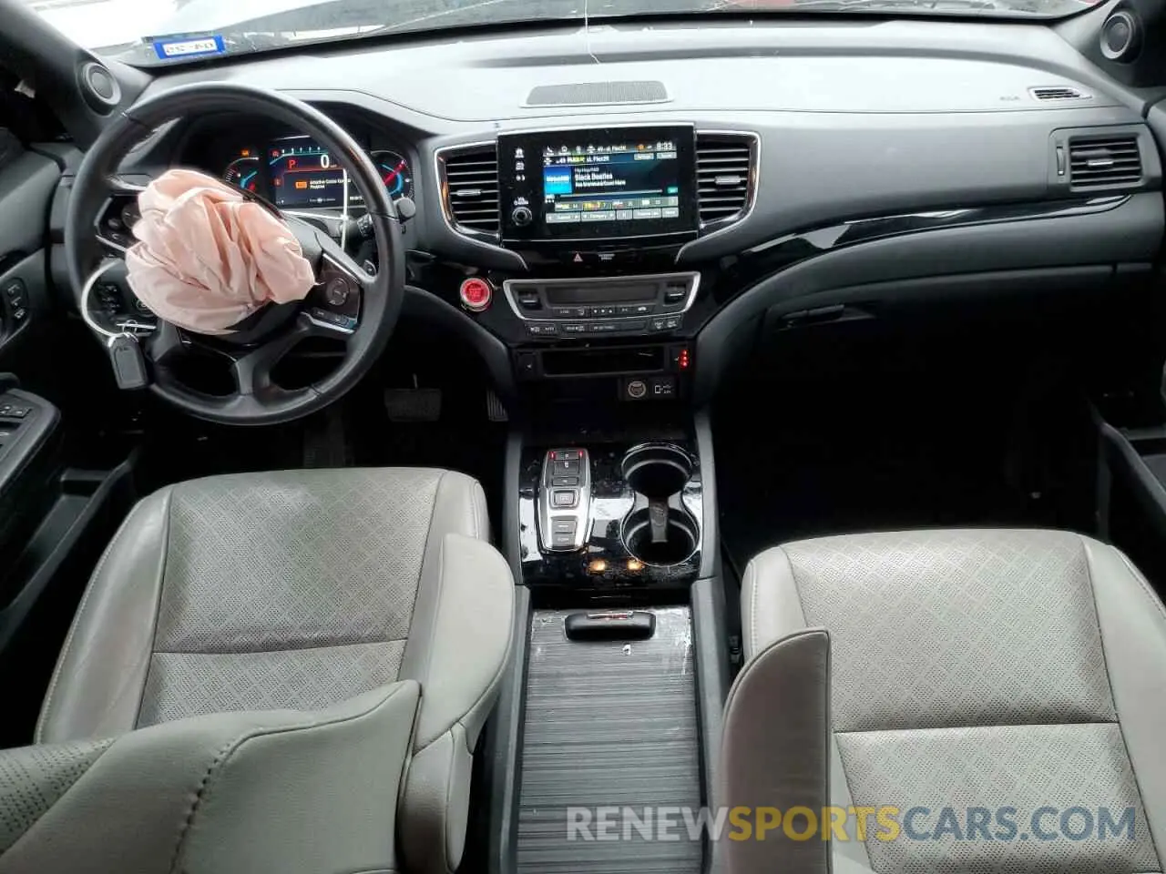 8 Photograph of a damaged car 5FNYF7H94KB002027 HONDA PASSPORT 2019
