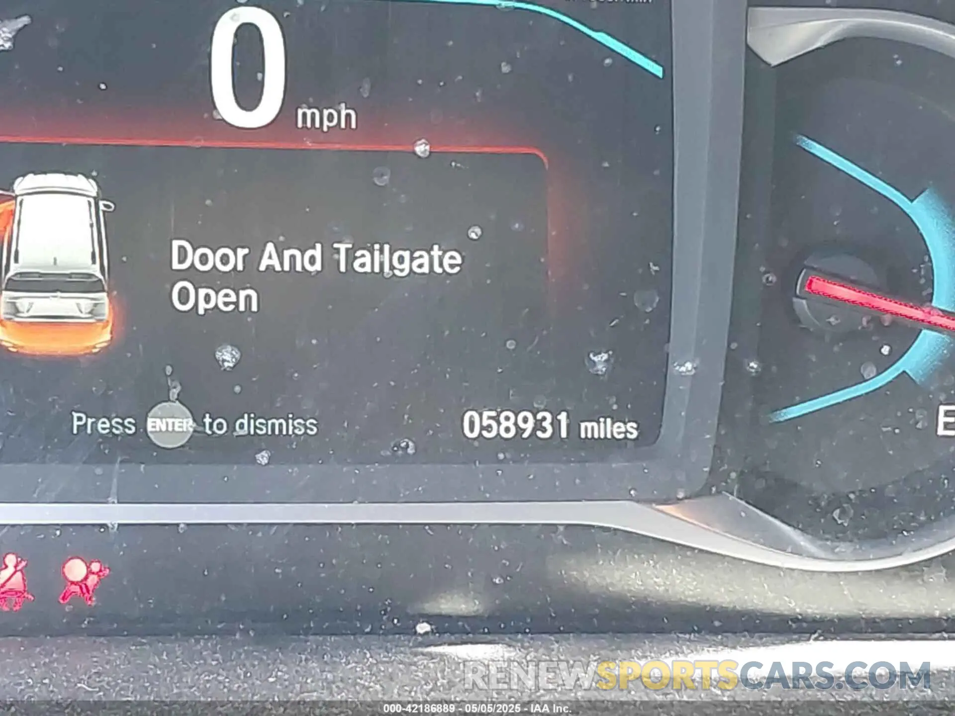 15 Photograph of a damaged car 5FNYF8H00KB006986 HONDA PASSPORT 2019