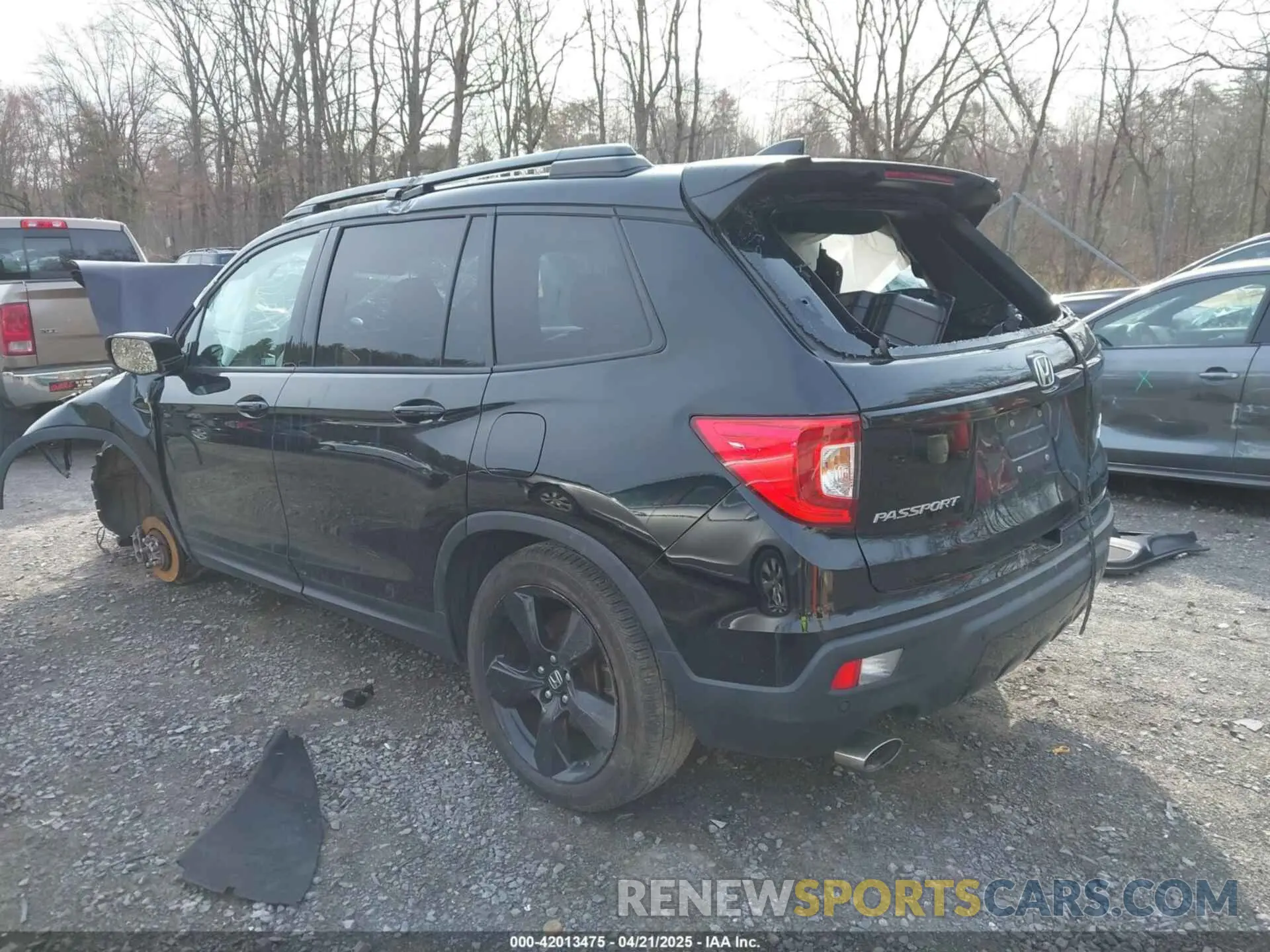 3 Photograph of a damaged car 5FNYF8H00KB010472 HONDA PASSPORT 2019