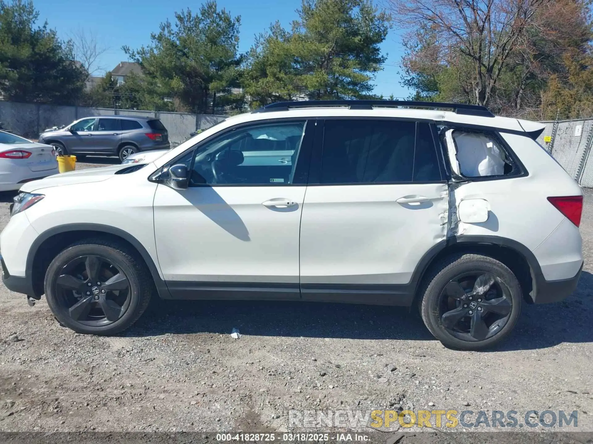 14 Photograph of a damaged car 5FNYF8H04KB005307 HONDA PASSPORT 2019