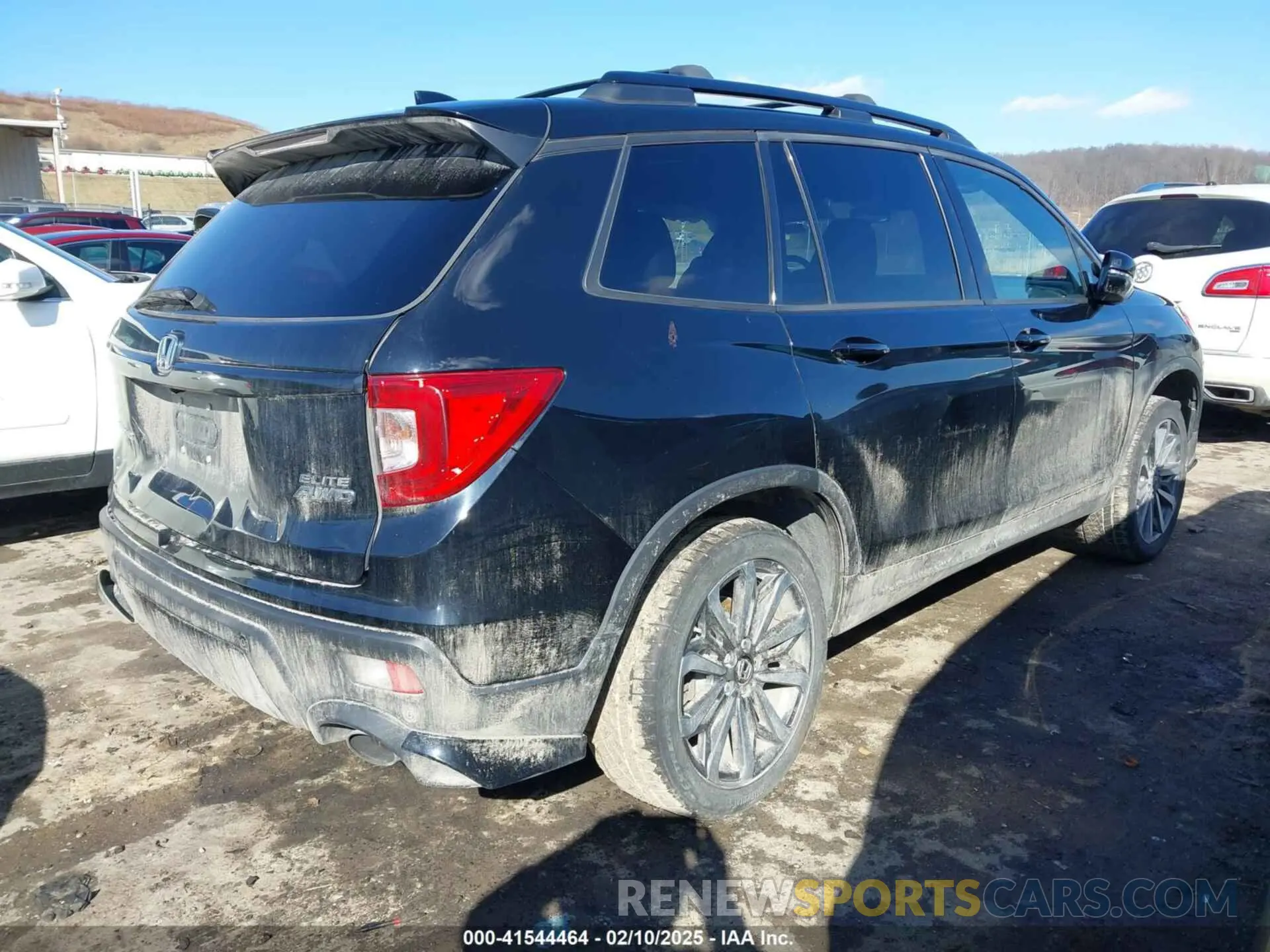 4 Photograph of a damaged car 5FNYF8H07KB014647 HONDA PASSPORT 2019