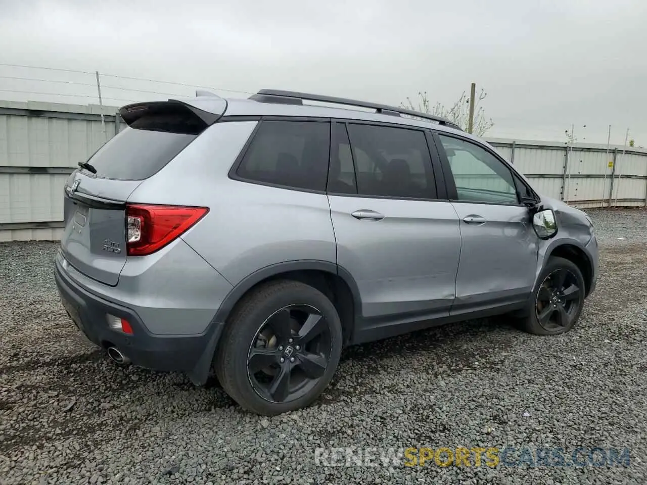 3 Photograph of a damaged car 5FNYF8H07KB030315 HONDA PASSPORT 2019