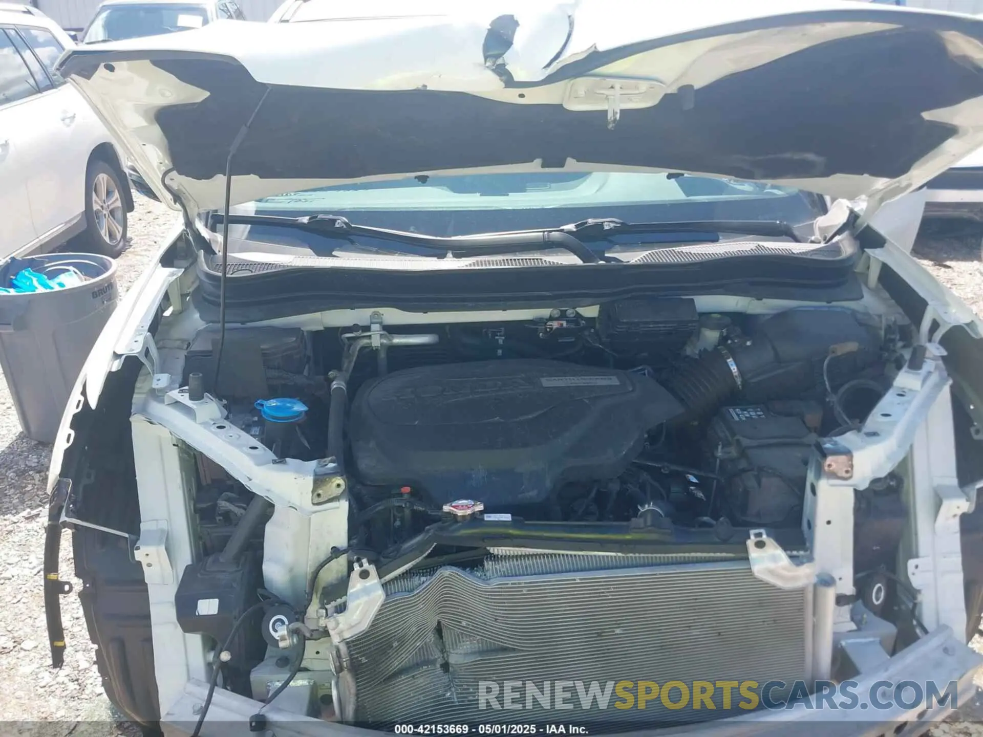 10 Photograph of a damaged car 5FNYF8H0XKB000774 HONDA PASSPORT 2019