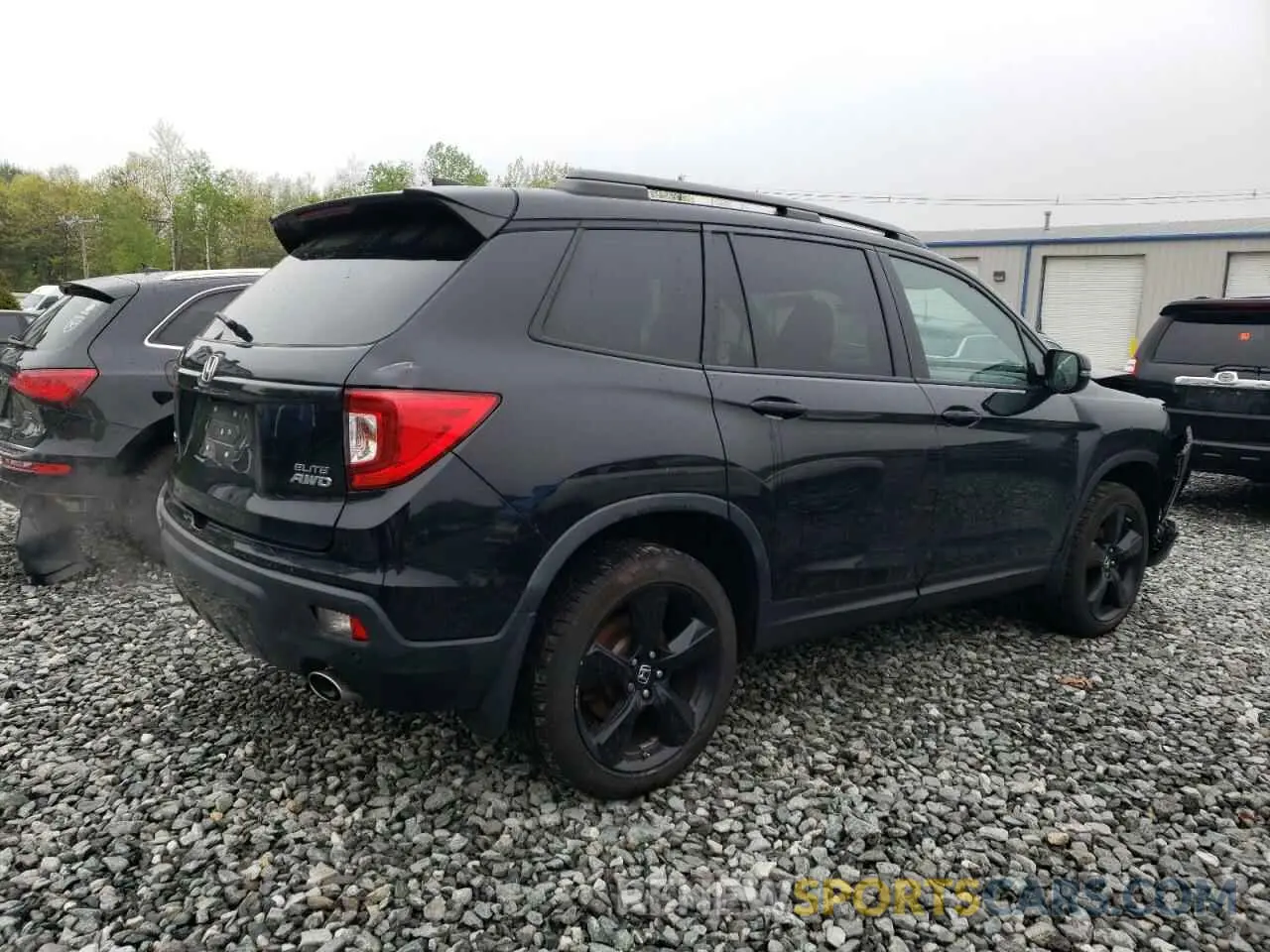 3 Photograph of a damaged car 5FNYF8H0XKB008356 HONDA PASSPORT 2019
