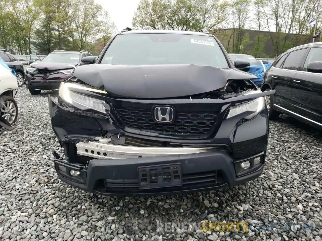 5 Photograph of a damaged car 5FNYF8H0XKB008356 HONDA PASSPORT 2019