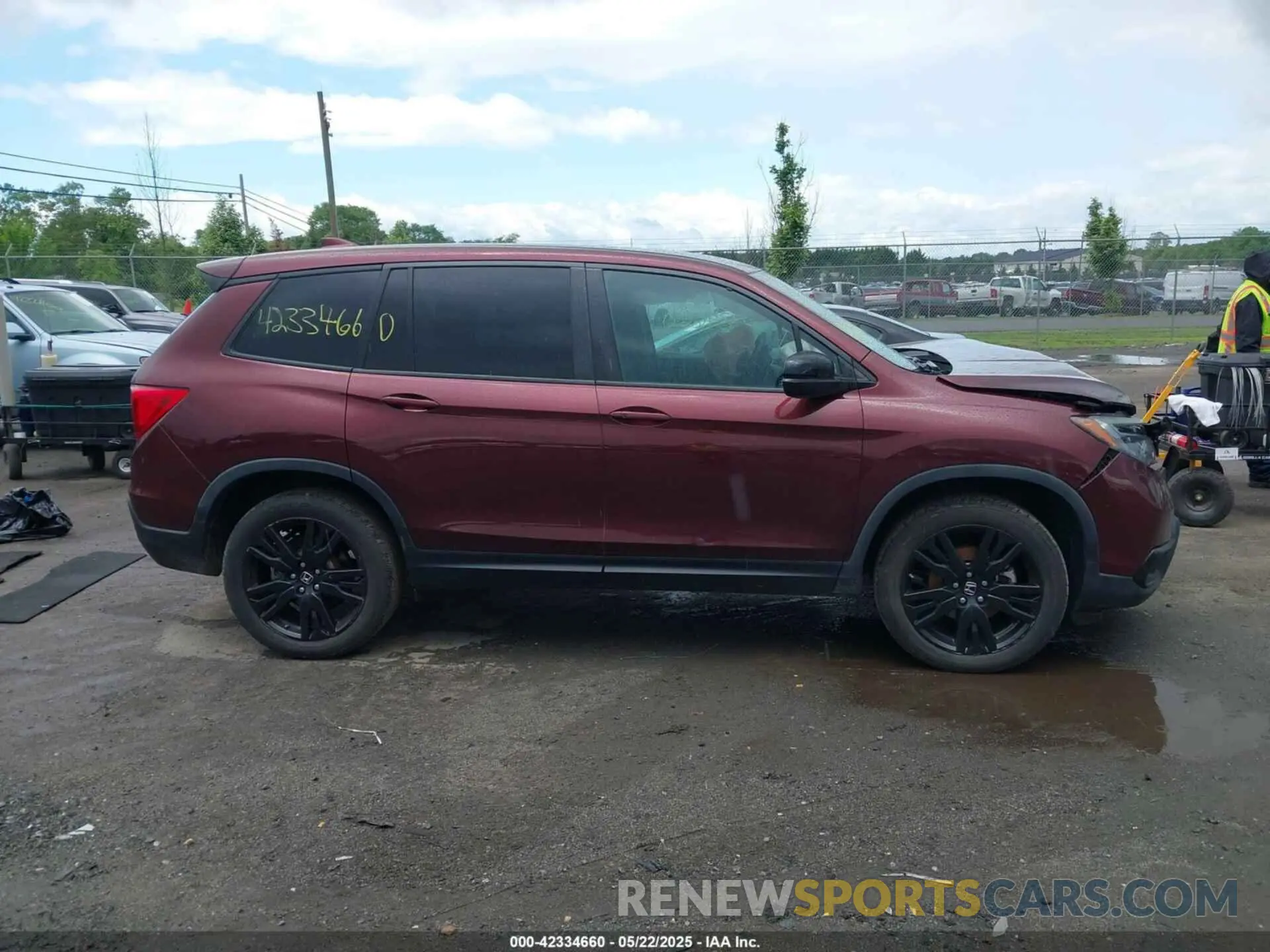 13 Photograph of a damaged car 5FNYF8H21KB010014 HONDA PASSPORT 2019