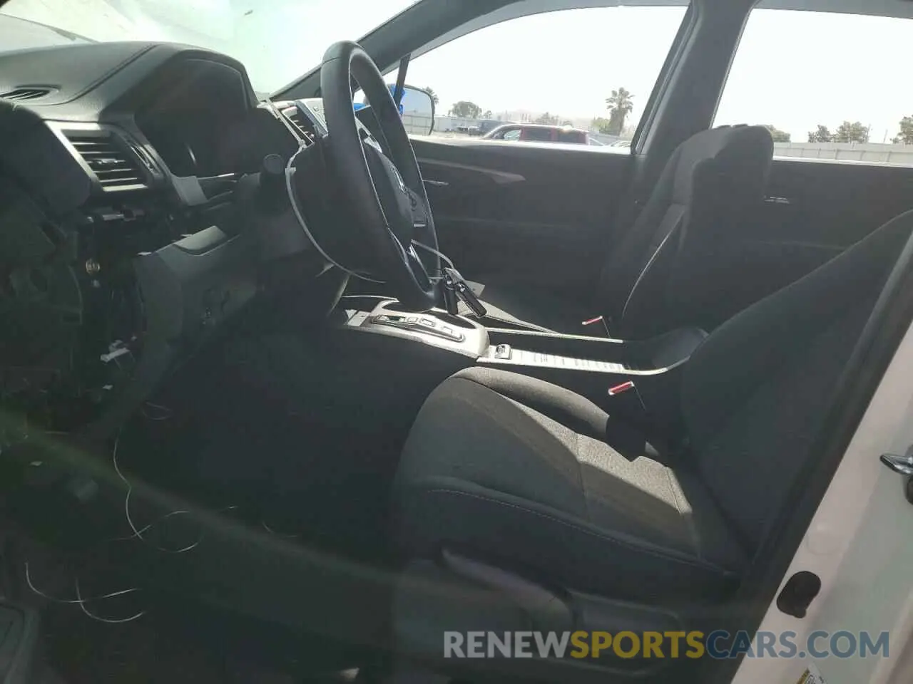 7 Photograph of a damaged car 5FNYF8H22KB016114 HONDA PASSPORT 2019